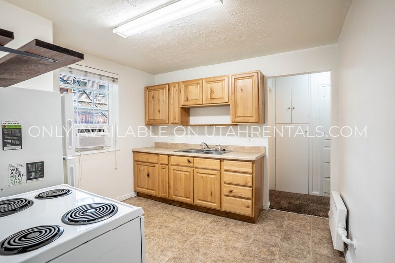 Primary Photo - 511 N 100 W St