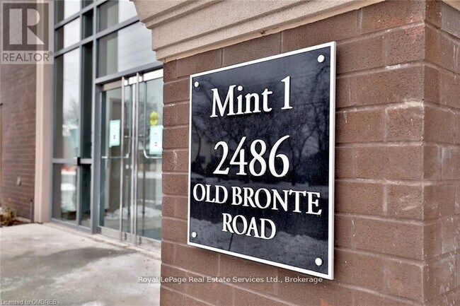 Photo du bâtiment - 2486 Old Bronte Rd