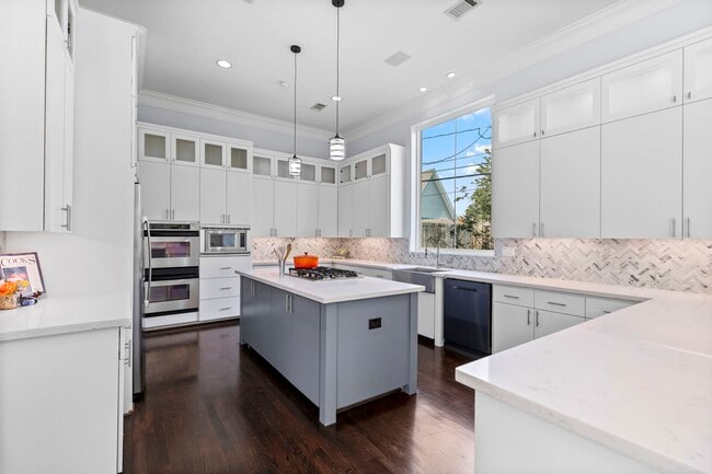 Building Photo - 4626 Braeburn Dr