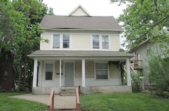 Building Photo - 1506 E Main St