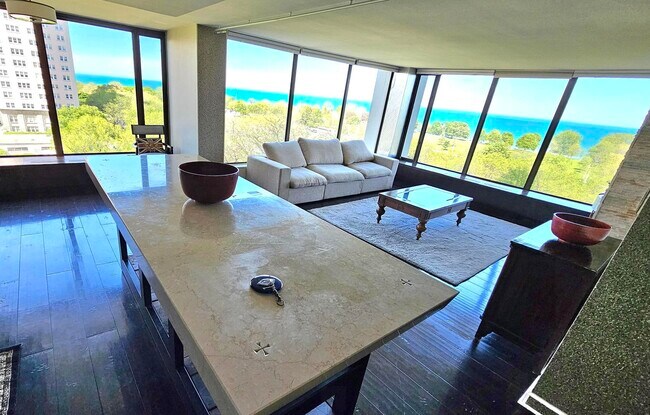 Foto del edificio - 5455 N Sheridan Rd