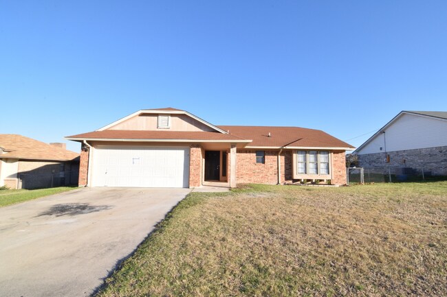 Building Photo - 3102 Westrim Dr