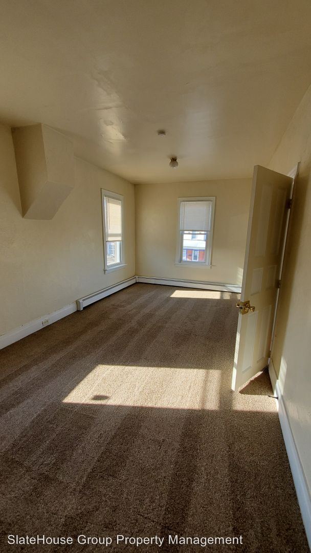 Building Photo - 452 E Cumberland St