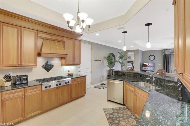 Building Photo - 10821 Vivaldi Ct