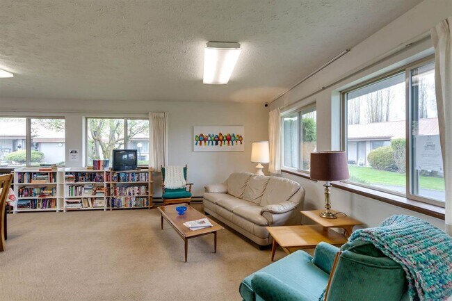 Foto del edificio - 501 NW Armstrong Ave