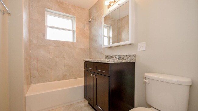 Building Photo - 3029 Lynn Ct
