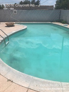 Building Photo - 1350 N Craycroft Rd