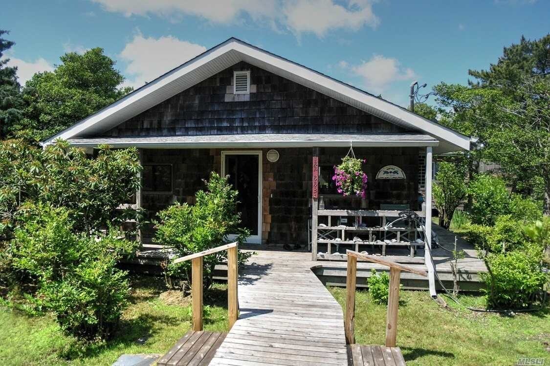 24 Sumner Walk, Sayville, NY 11782 House Rental in Sayville, NY