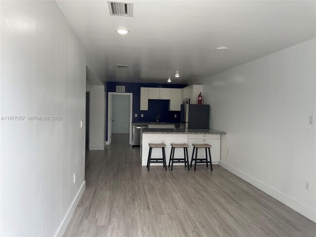 Foto del edificio - 526 NW 6th St