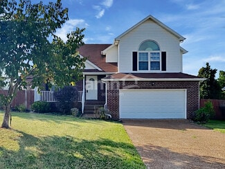 Building Photo - 2114 Debbie Ln