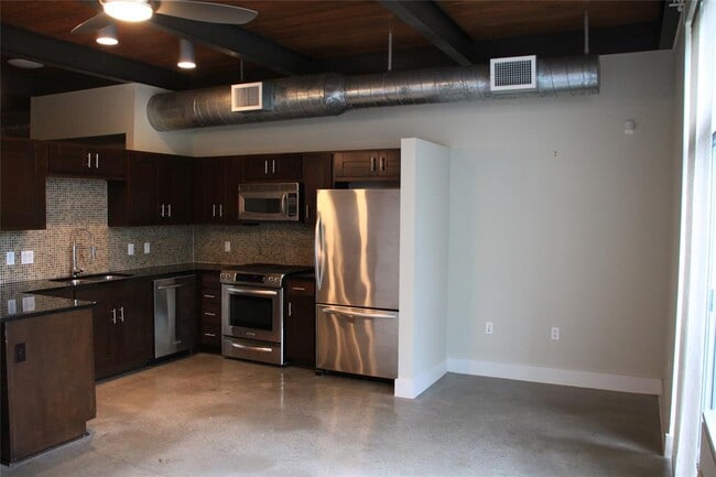 Building Photo - 2205 N Lamar Blvd