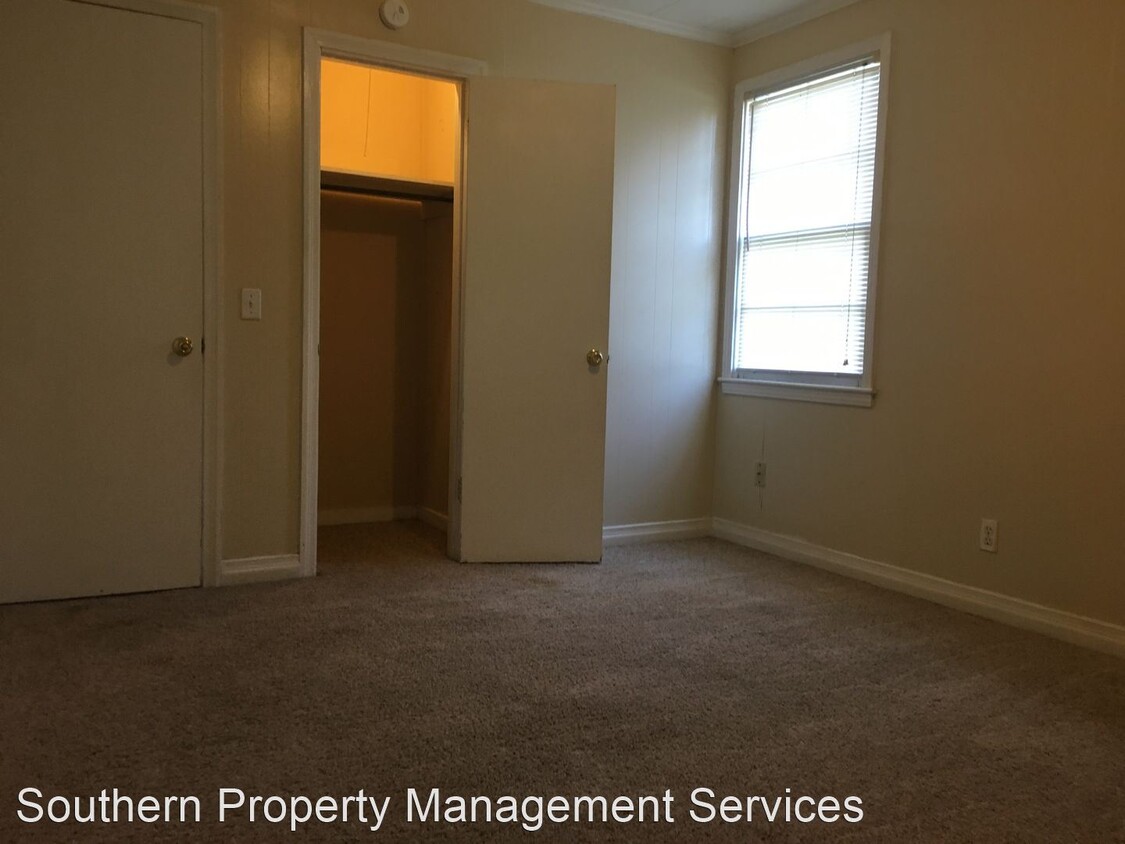 Primary Photo - 3 br, 2 bath House - 4962 Lakeview Road