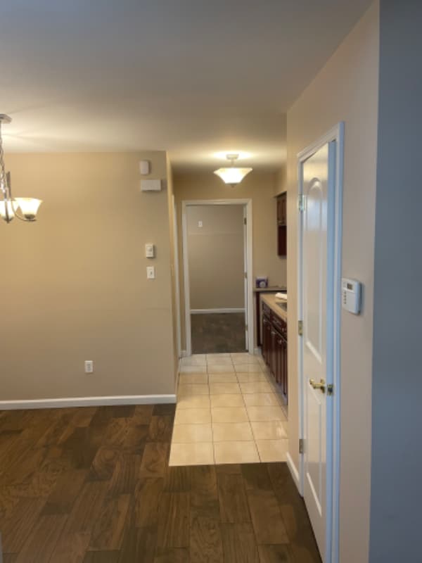 92 Crabtree Ave, Staten Island, NY 10309 Room for Rent in Staten