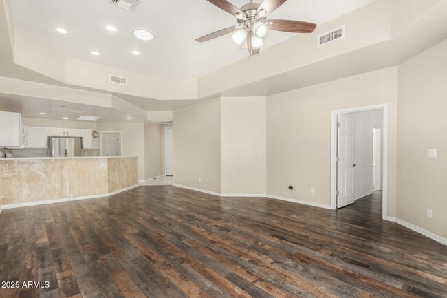 Foto del edificio - 4202 E Broadway Rd