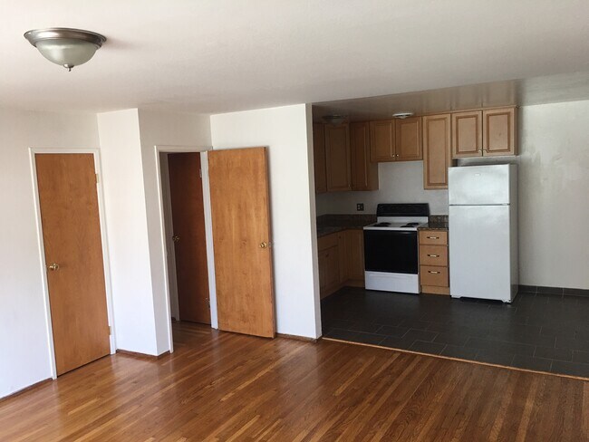 Foto del edificio - 1730 Stuart St