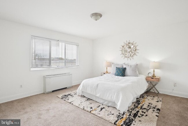 Foto del edificio - 1005 Chillum Rd