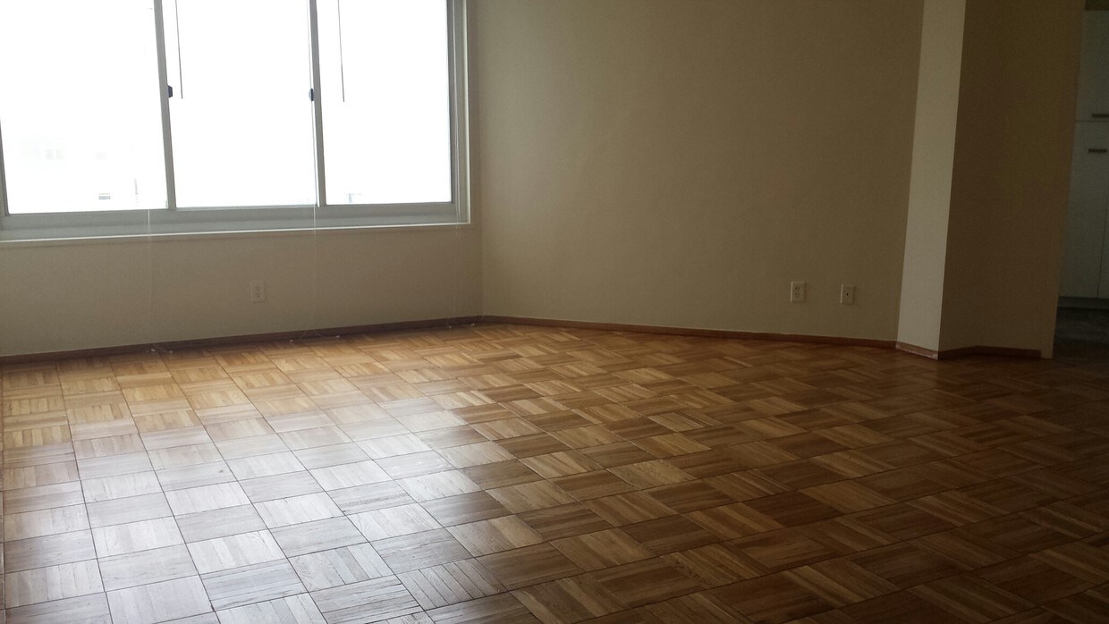 Foto principal - 150 Font Blvd
