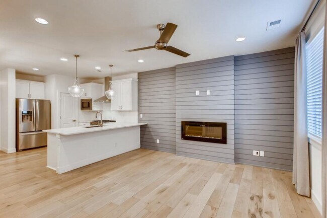 Foto del edificio - 780 Stonebridge Dr