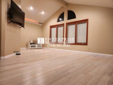 Building Photo - Spacious 4-Bedroom Home in Rancho Santa Ma...