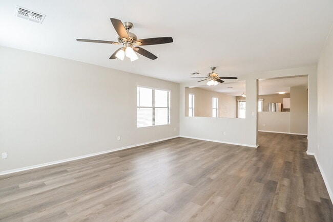 Building Photo - 9879 E Wash Oasis Pl