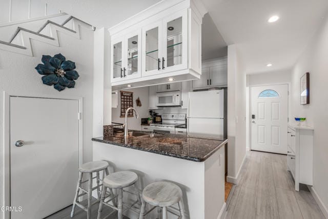 Building Photo - 304 E Surfside Dr