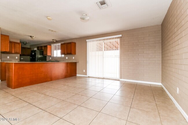 Foto del edificio - 6136 W Clarendon Ave