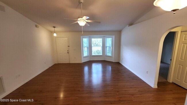 Foto del edificio - 2115 Sierra St