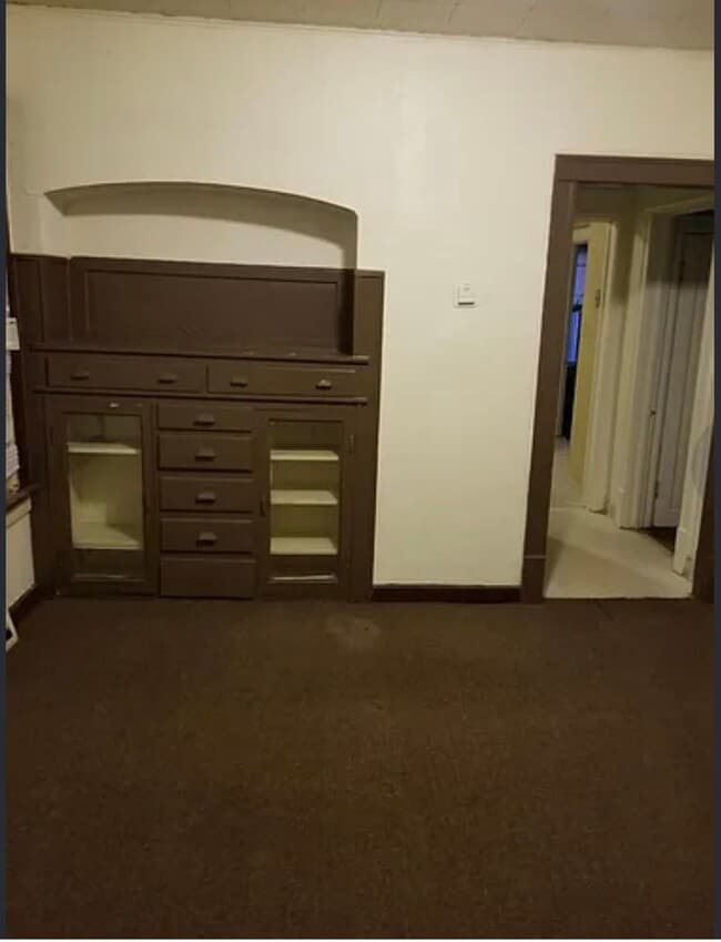 Building Photo - 2413 N 24th Pl