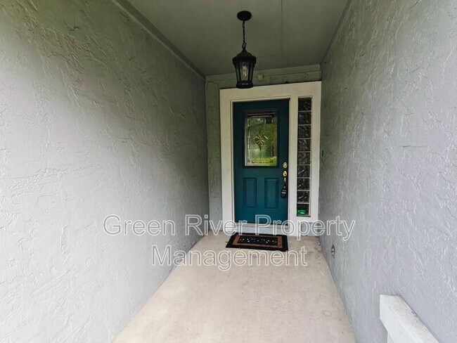 Building Photo - 1845 Weston Cir