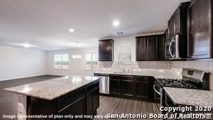 Foto del edificio - 2715 Green Leaf Way