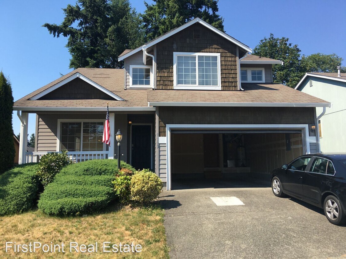 4 br, 2.5 bath House 1703 186Th St Ct E House Rental in Spanaway