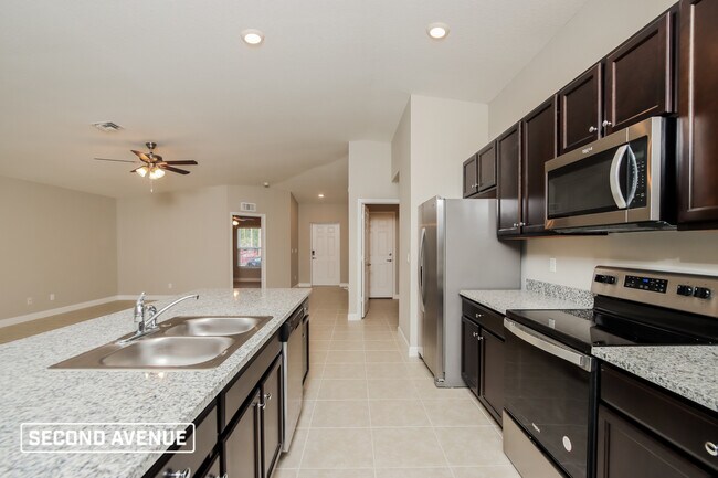 Foto del edificio - 2707 Freehold Ave SE