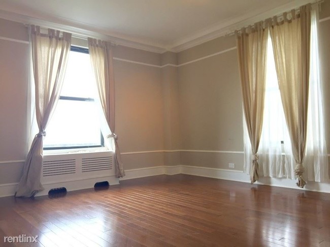 Foto del edificio - 1 br, 1 bath  - 775 Riverside Dr