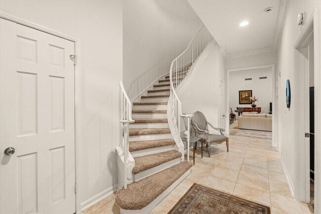 Foto del edificio - 4948 Post Oak Timber Dr