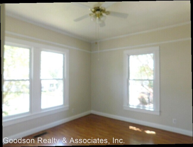 Foto del edificio - 3 br, 1 bath House - 326 South Cedar Street