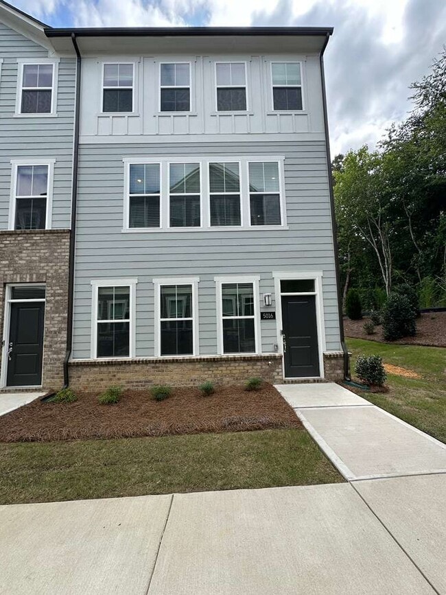 Building Photo - 5016 Rill Ct