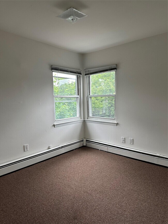 Foto del edificio - 77-24 252nd St