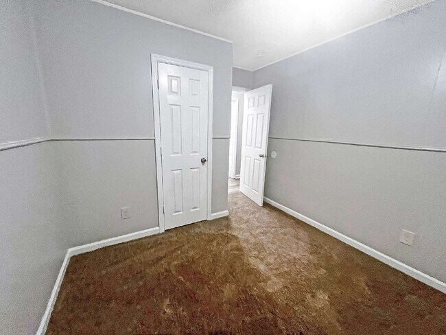 Foto del edificio - 3450 Kingswood Run