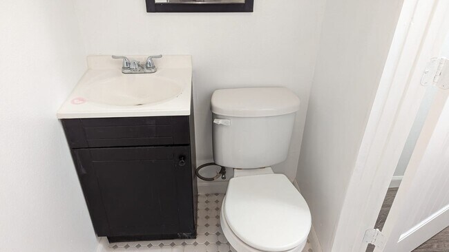 Foto del edificio - 3893 Beechwood Pl