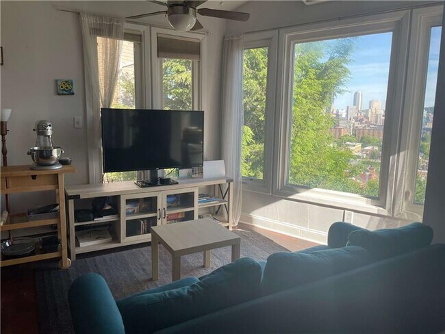 Foto del edificio - 1731 Perrysville Ave