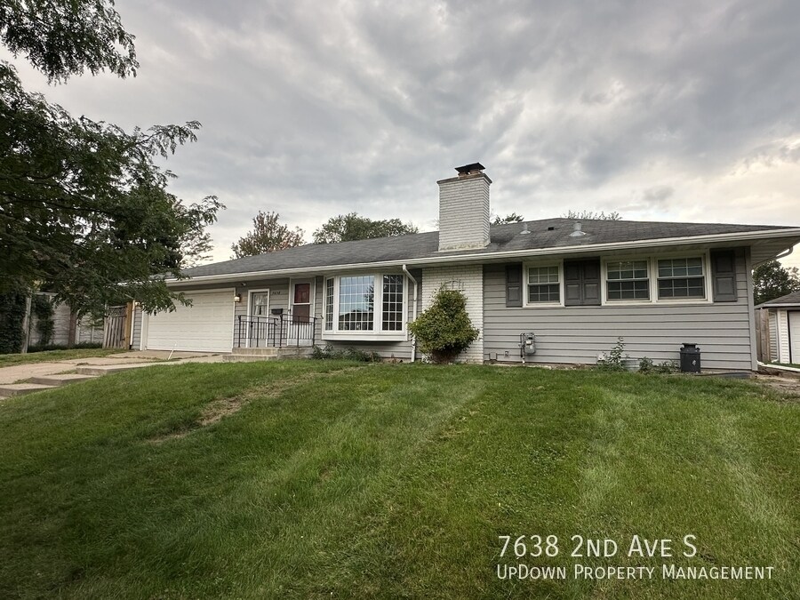 Foto principal - 7638 2nd Ave S