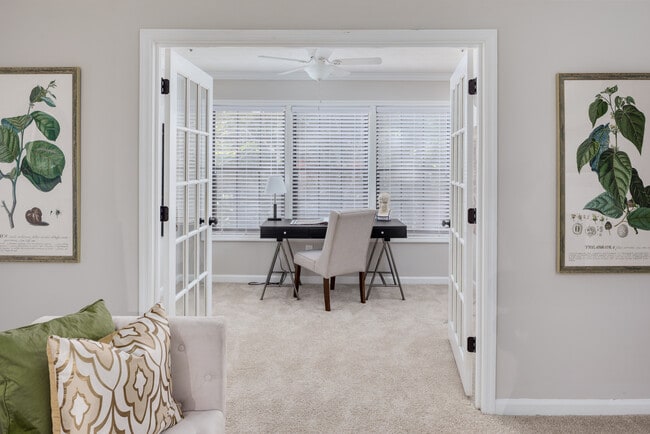 Calibre Springs Berkeley Deluxe 970 sq. ft. Floorplan - Calibre Springs