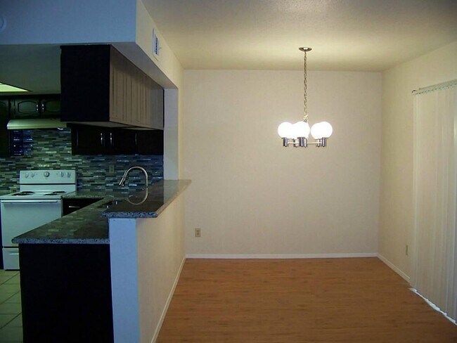 Building Photo - 14555 Wunderlich Dr