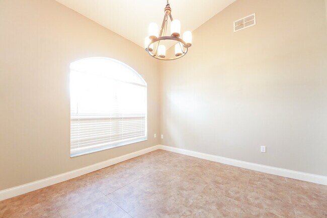 Building Photo - 2428 Timothy Ln