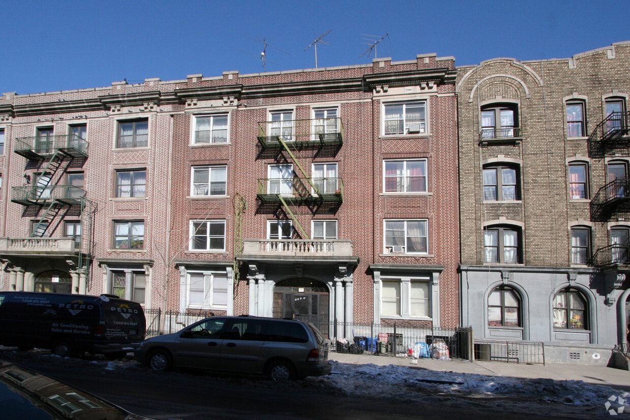 Primary Photo - 1137 President St