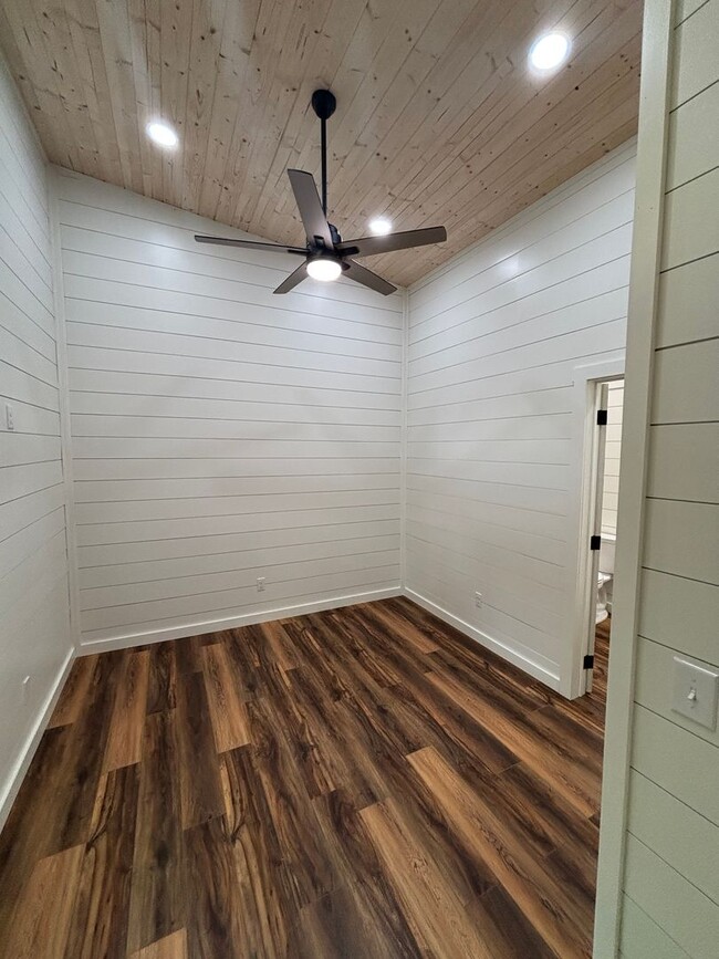Building Photo - Charming New Tiny Home with Big Perks - Al...
