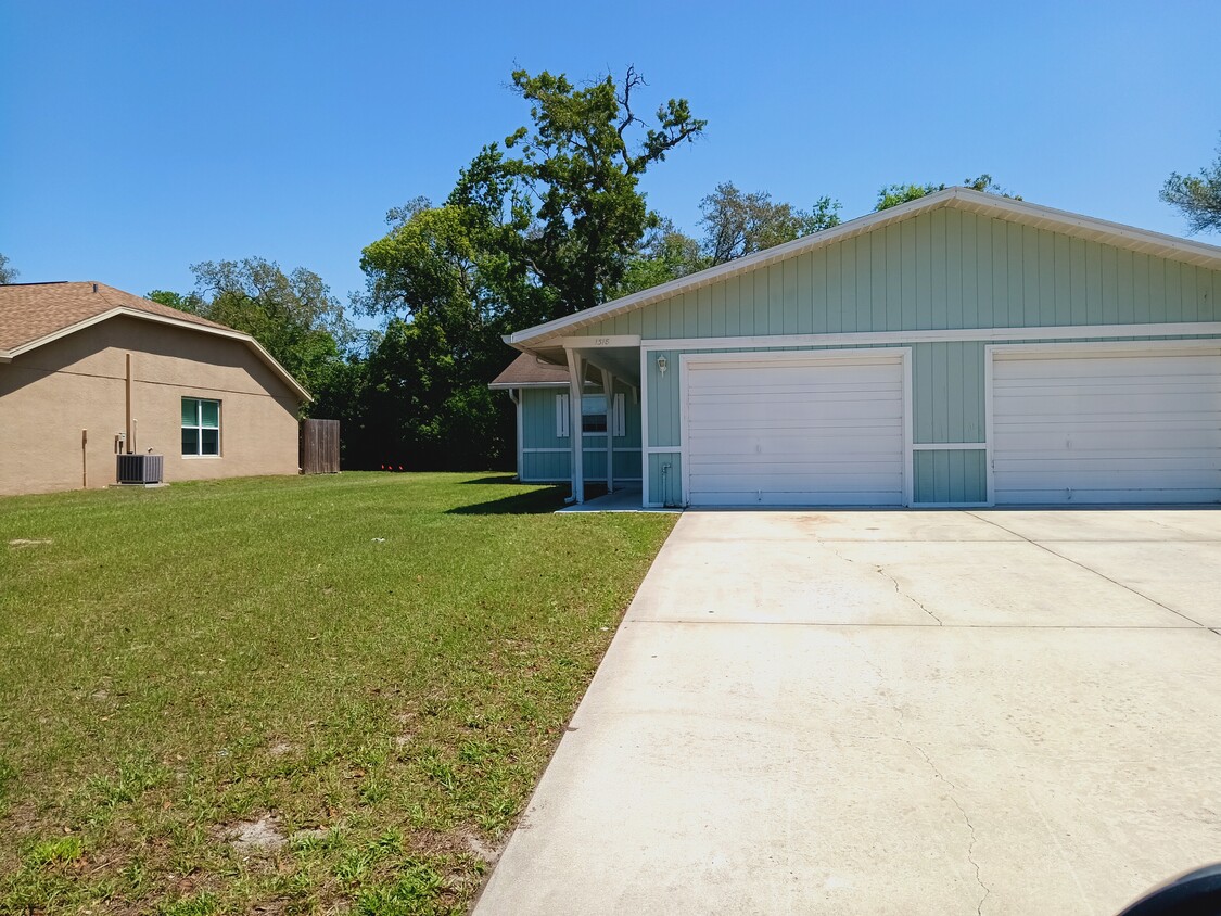 Foto principal - 1318 London Ave