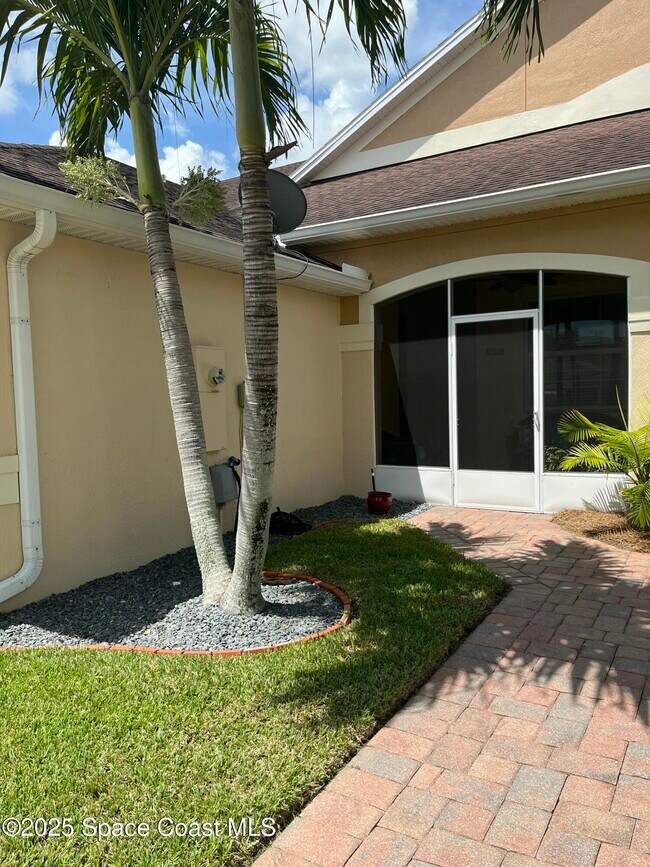 Foto del edificio - 5748 Tamarac Dr