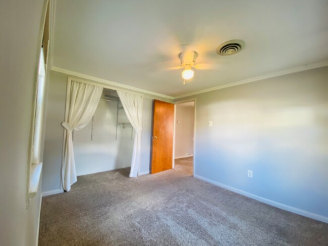 Building Photo - 733 Key City Dr