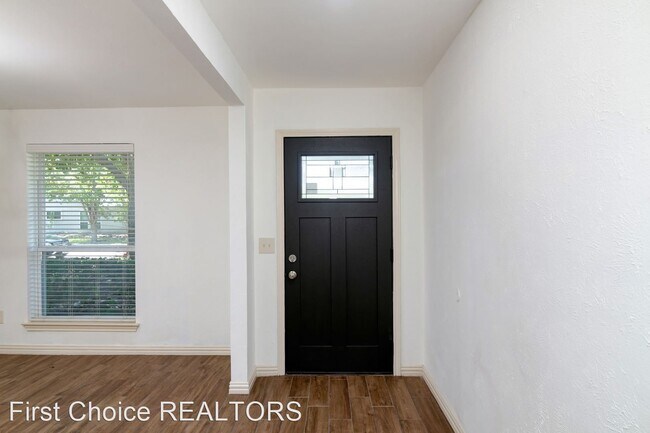 Building Photo - 4 br, 2 bath House - 2208 Daybreak Trl